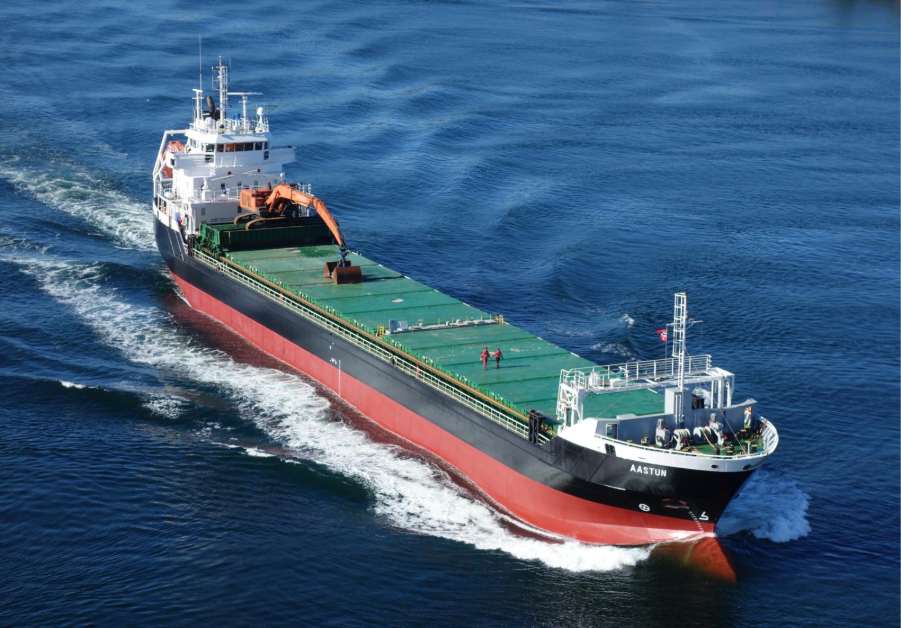 Aasen Shipping operates a fleet of 13 vessels and uses Imenco Bauer hydraulic motors for its tranverse systems.